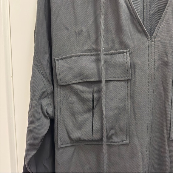 Mossimo dutti Black V-Neck Utility Shirt with Chest Pockets - Picture 3 of 8